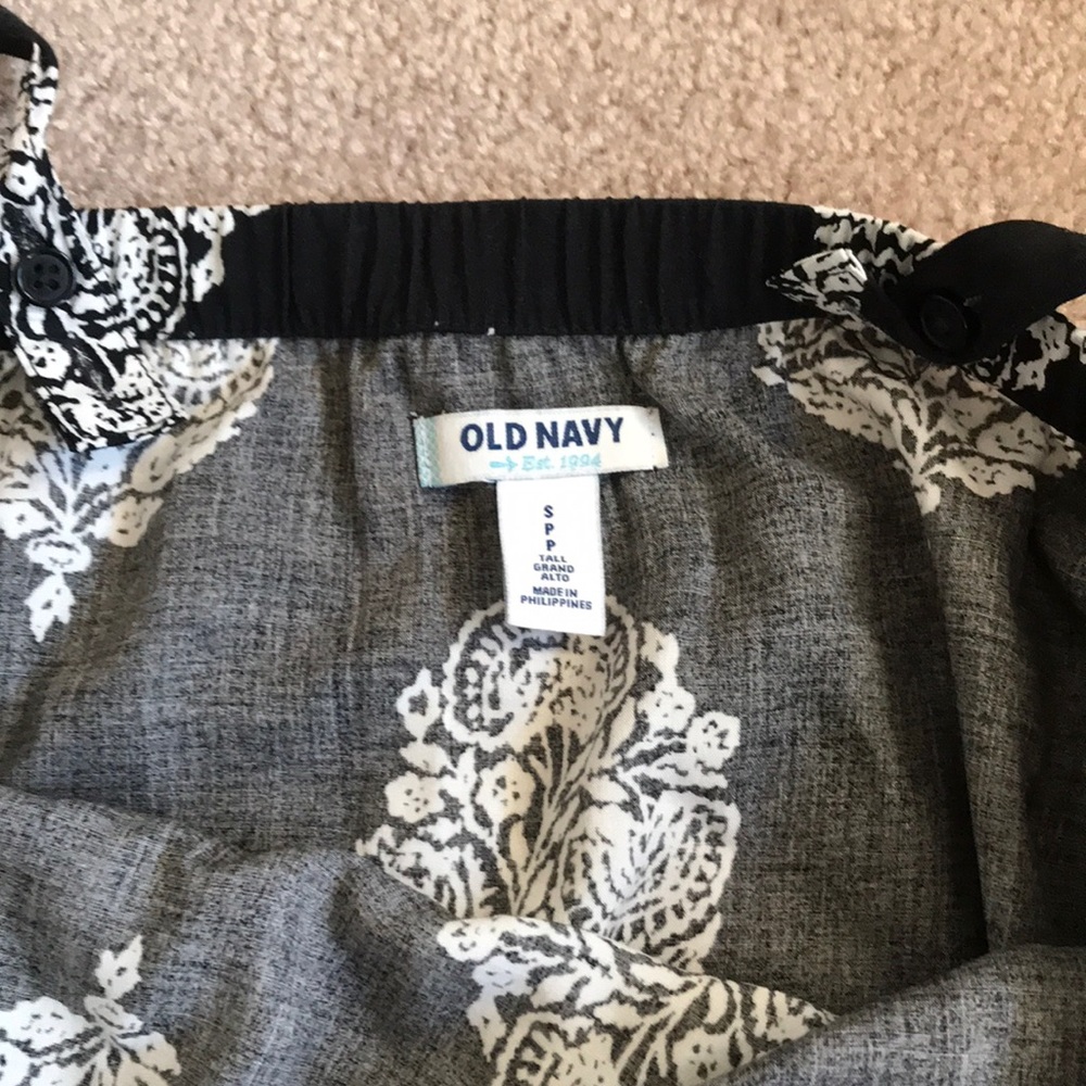 Black and white romper - Picture 5 of 5